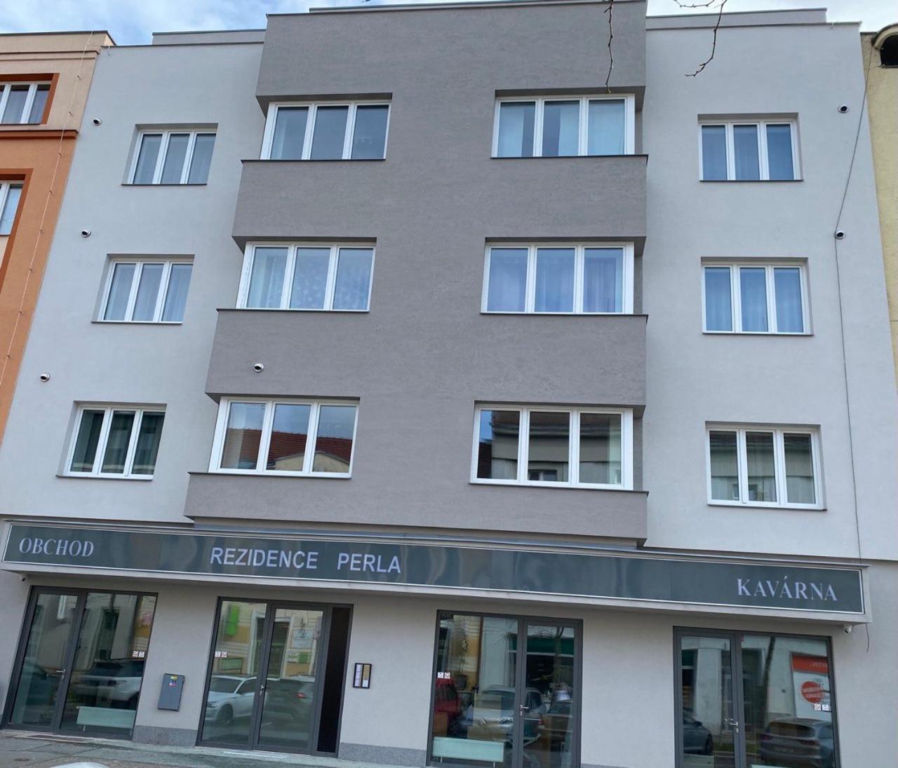 Perla Hradce 302 Lejlighed Hradec Králové Eksteriør billede
