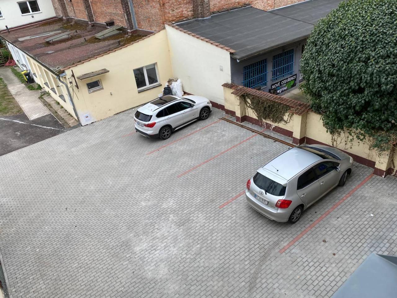 Perla Hradce 302 Lejlighed Hradec Králové Eksteriør billede