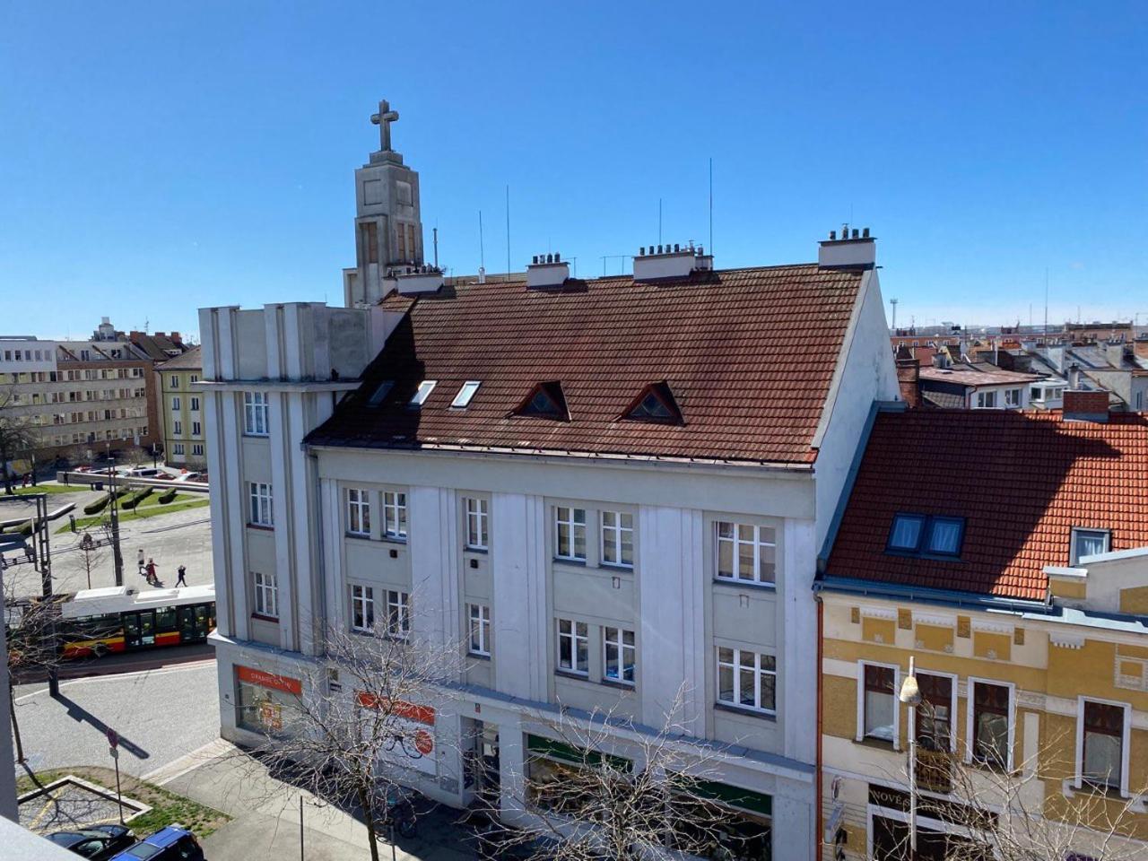 Perla Hradce 302 Lejlighed Hradec Králové Eksteriør billede